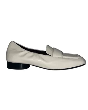 Leather Loafer (Cream)